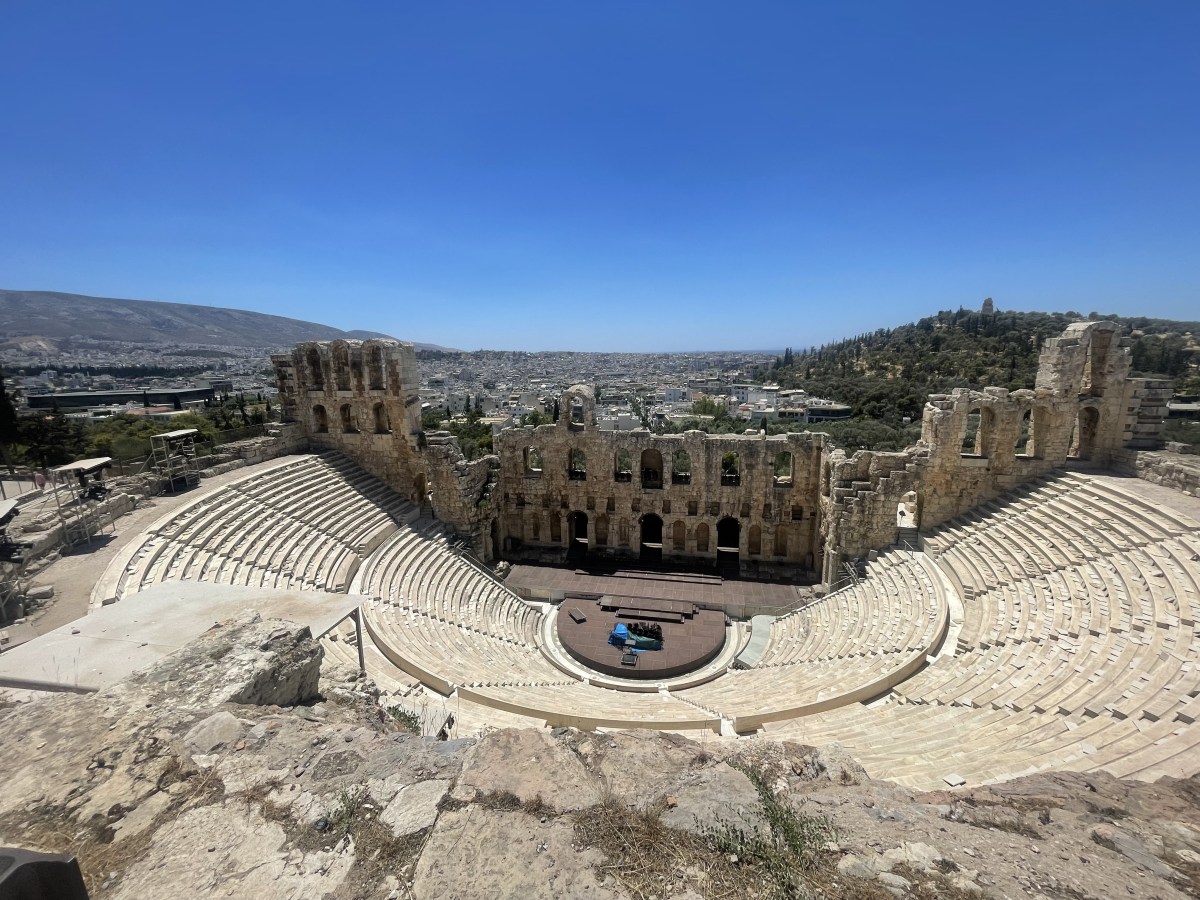 1 Smoldering Hot Day in Athens,&nbsp;Greece